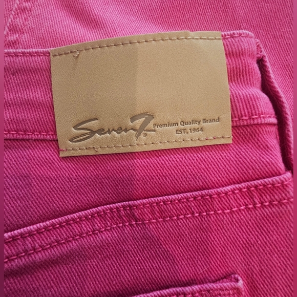 NWOT!  Seven 7 Slim Straight Jean - Pink Size 6 - Picture 9 of 12